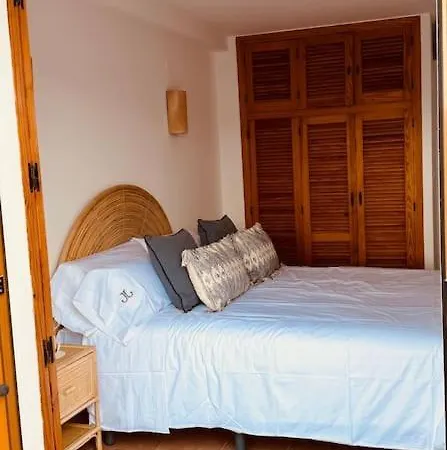 Apartment Charming Penthouse With Stunning Seaview *